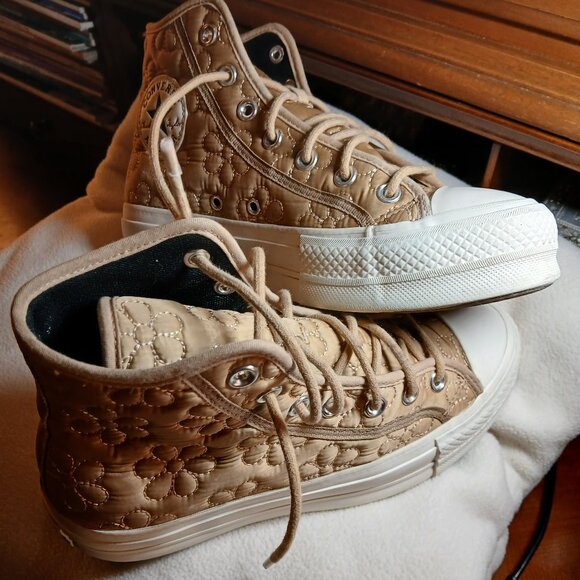 CONVERSE All Star High-Top Platform Quilted Sneakers -EUC - Picture 12 of 13